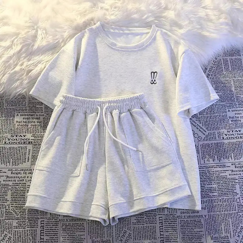 Women Short Sleeve Shorts Sports Casual Suit Loose O Neck Printed Short-Sleeved T Shirt Top+Lace-Up Wide-Leg Shorts 2 Piece Set