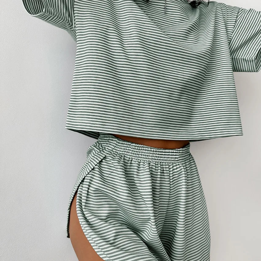 2026Autumn Knitted Striped Pajamas Loose Short-Sleeve Shorts Set Fashionable Home Wear for Women