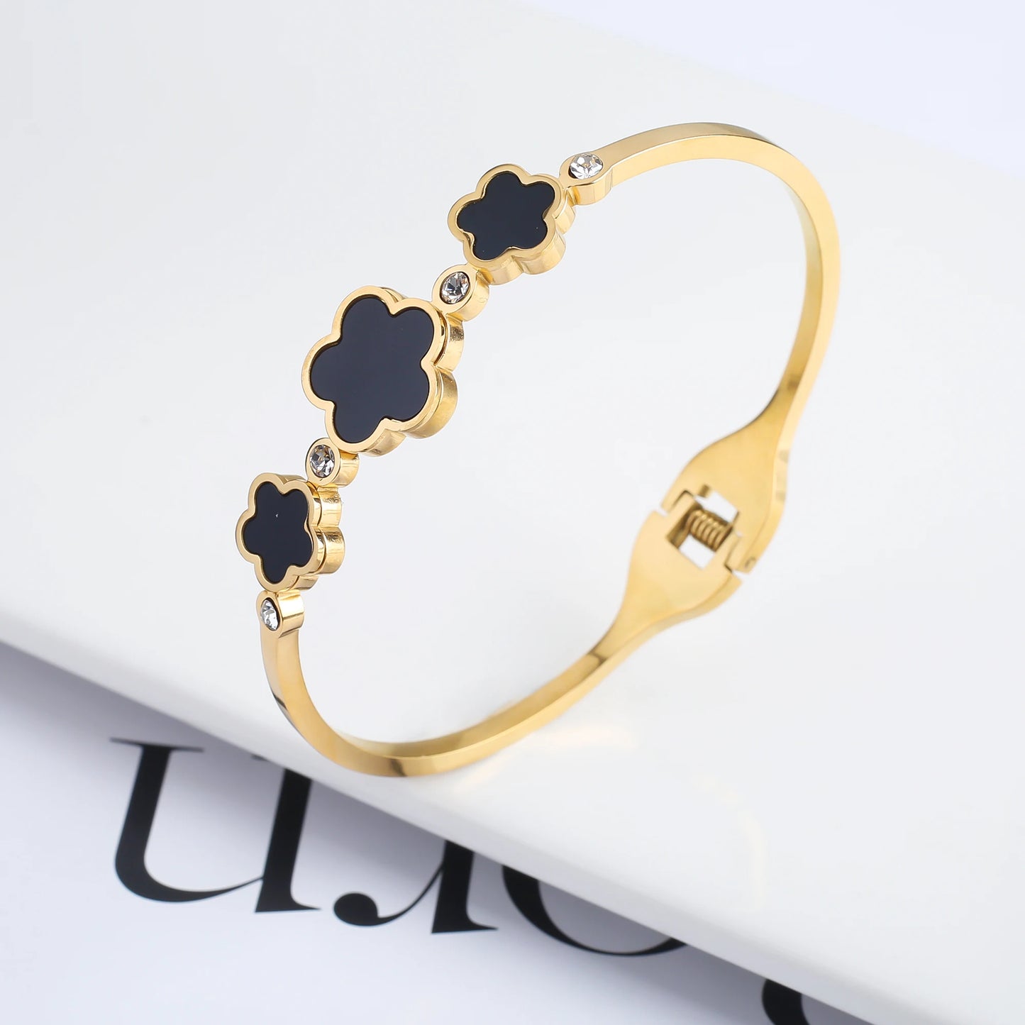 New Stainless Steel Five Leaf Flower Cuff Bracelet for Woman Fashion Gold Plated No Fade Bangle Party Jewelry Accessories Clover