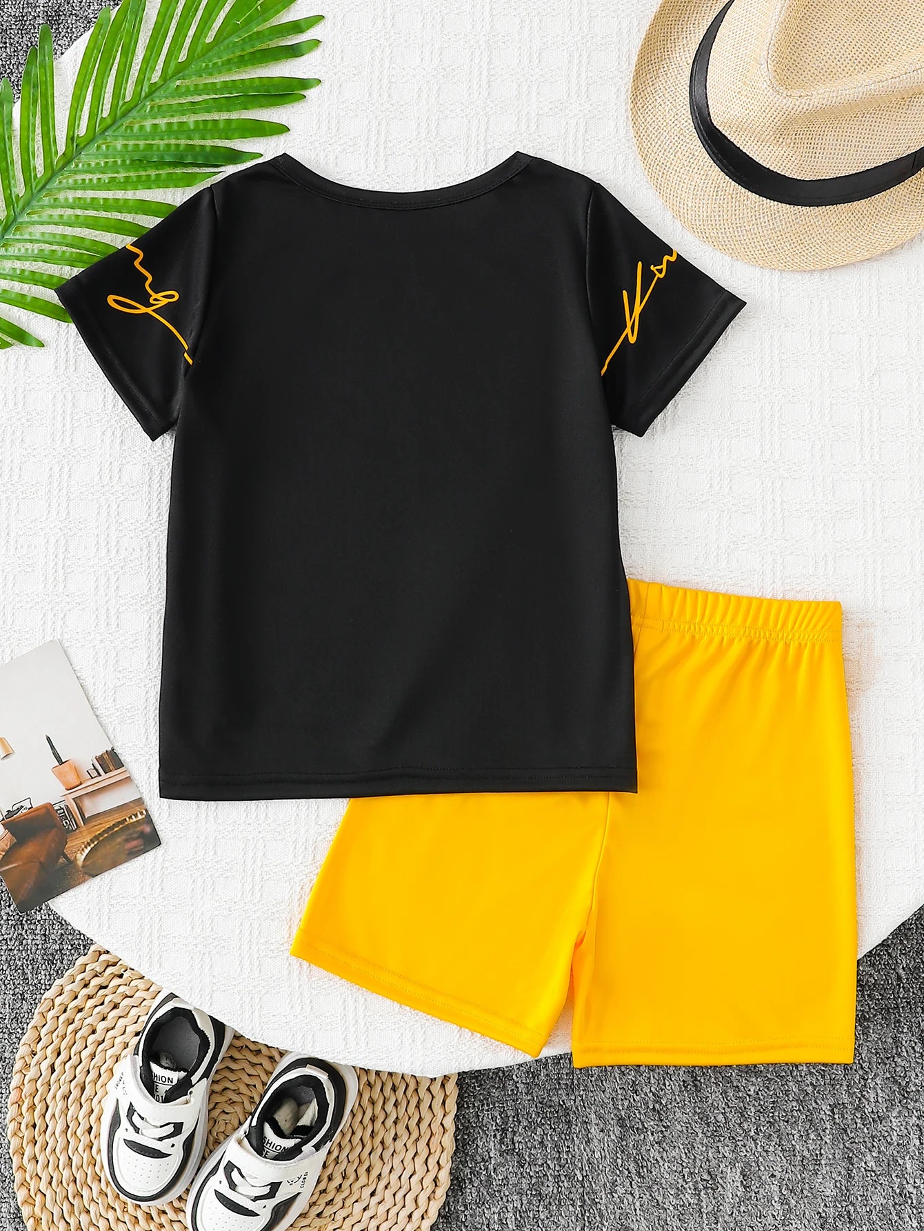 Boys shorts set black letter printed T-shirt top & yellow elastic waist shorts children's summer vacation lightweight, comfortab