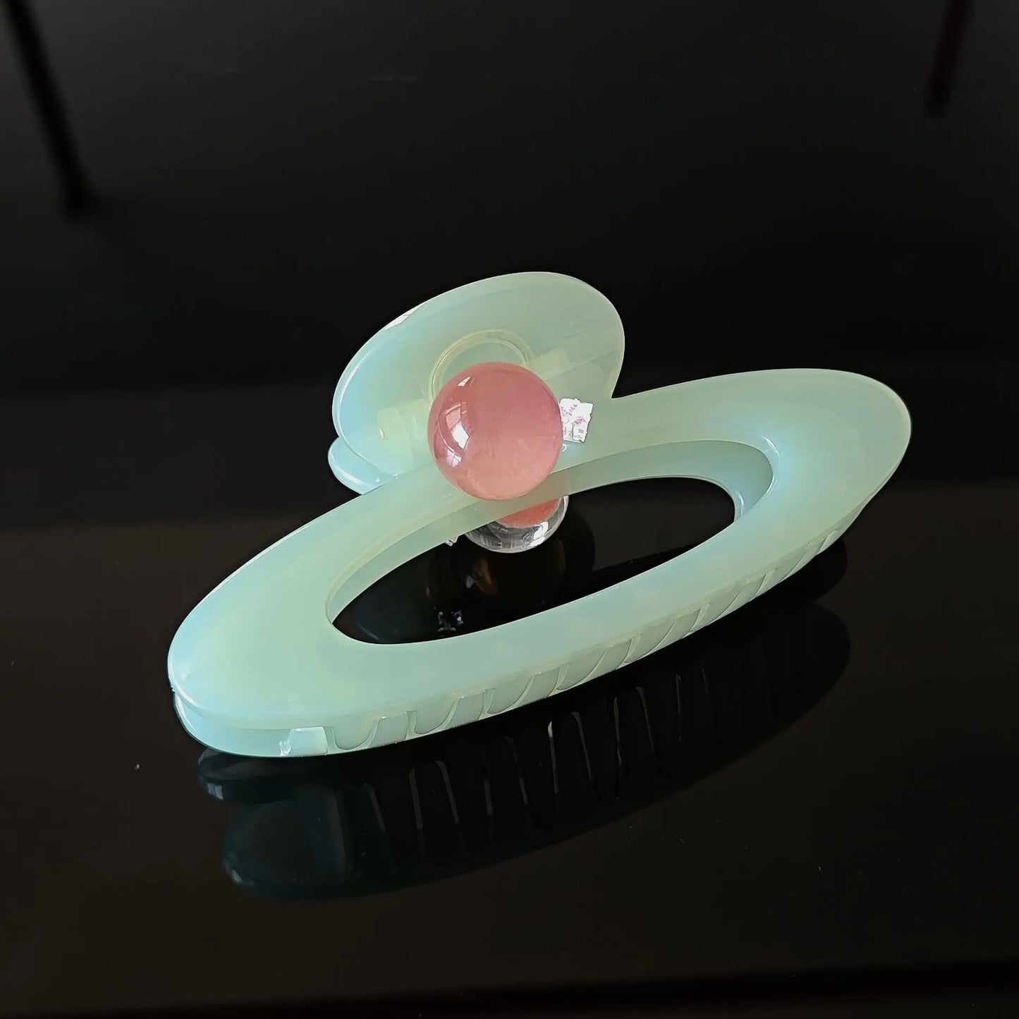 muweordy Mint green oval Hollow Out Hair Claw Clip with Pink Round Bead creative Planet Shape hair clips Sweet Hair Accessories