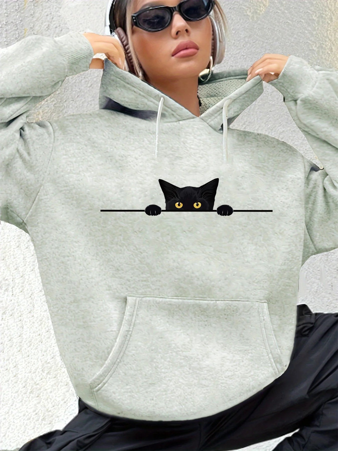 Women's autumn and winter warm loose casual pattern printed suede long sleeved hooded sweatshirt