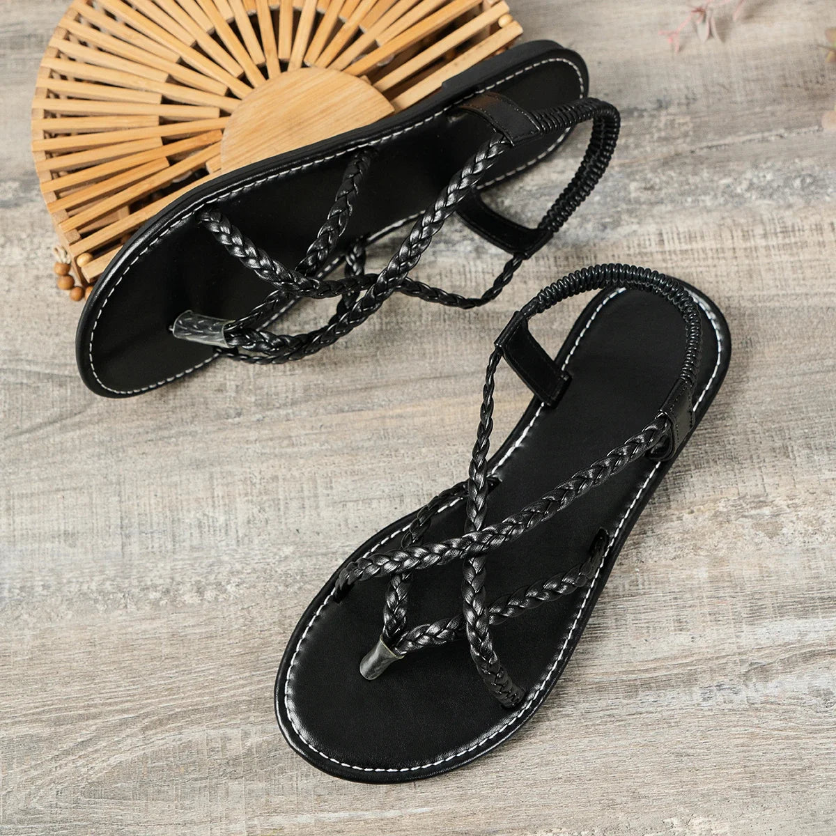 Women Beach Woven Hollow Sandals Women Flats Casual Clip Toe Sandals Summer 2024 New Fashion Walking Zapatos Dress Femme Slides