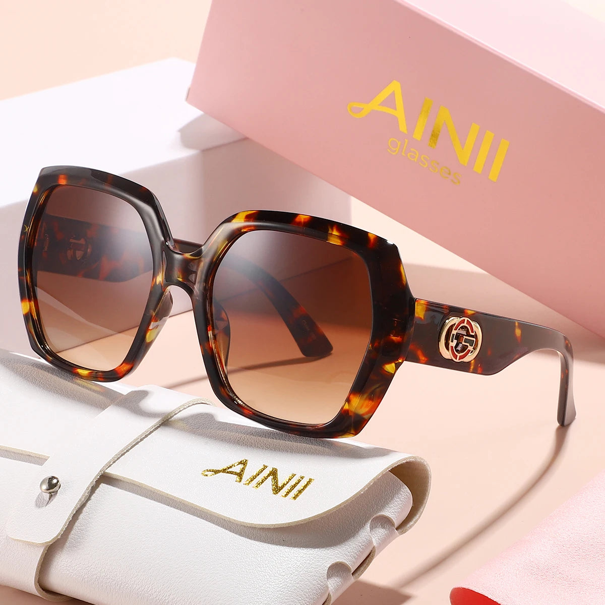 European and American retro style Y2K unisex fashionable sunglasses for summer sun shading, sun protection, UV protection, light