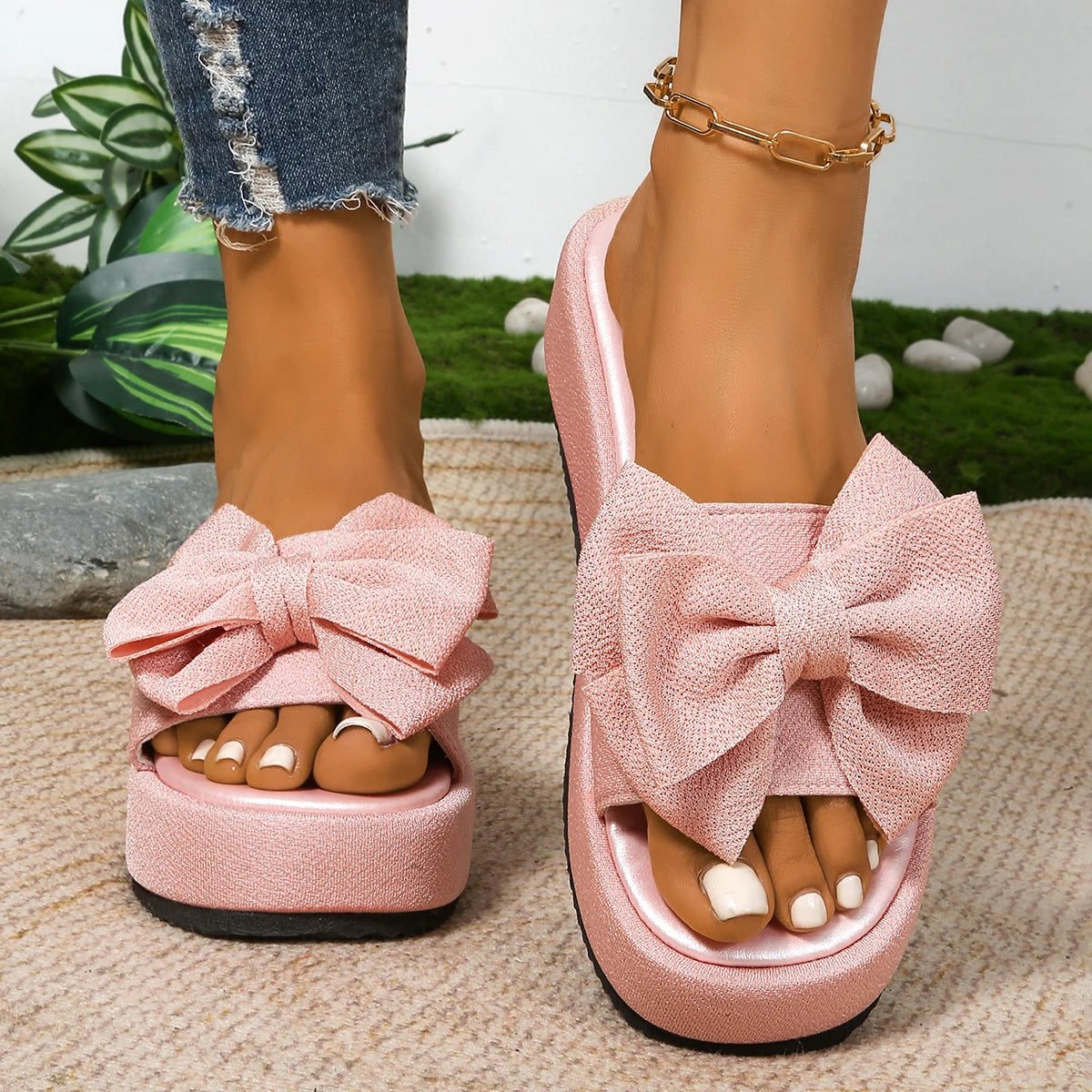 Summer New Round Head Thick Bottom Comfortable Casual Slippers Fashionable Elegant Lightweight Outerwear Slippers for Women