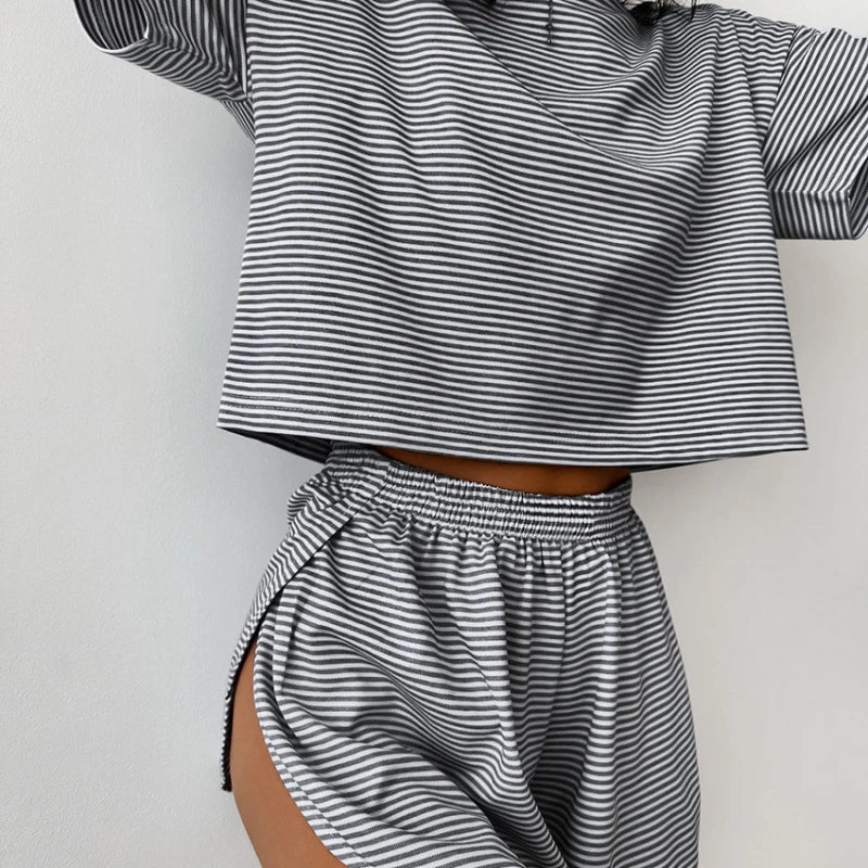 2026Autumn Knitted Striped Pajamas Loose Short-Sleeve Shorts Set Fashionable Home Wear for Women