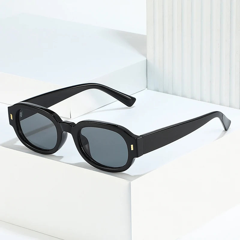 SO&EI Fashion Rivets Men Square Gradient Sunglasses Shades UV400 Retro Jelly Color Women Trending Oval Sun Glasses