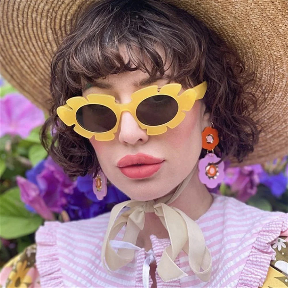 KLASSNUM Fashion Cat Eye Candy Colors Sunglasses Women Retro Brand Designer Flower Shape Eyewear Men Trending Sun Glasses UV400