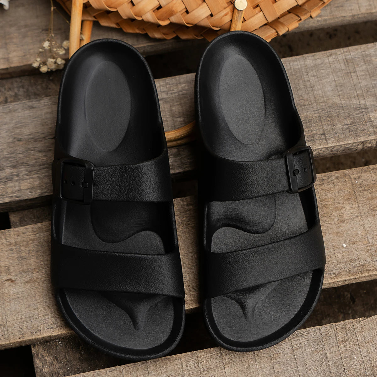 Women summer anti-slip, breathable, toe-exposed soft pillow slippers, comfortable outside slippers with adjustable buckles