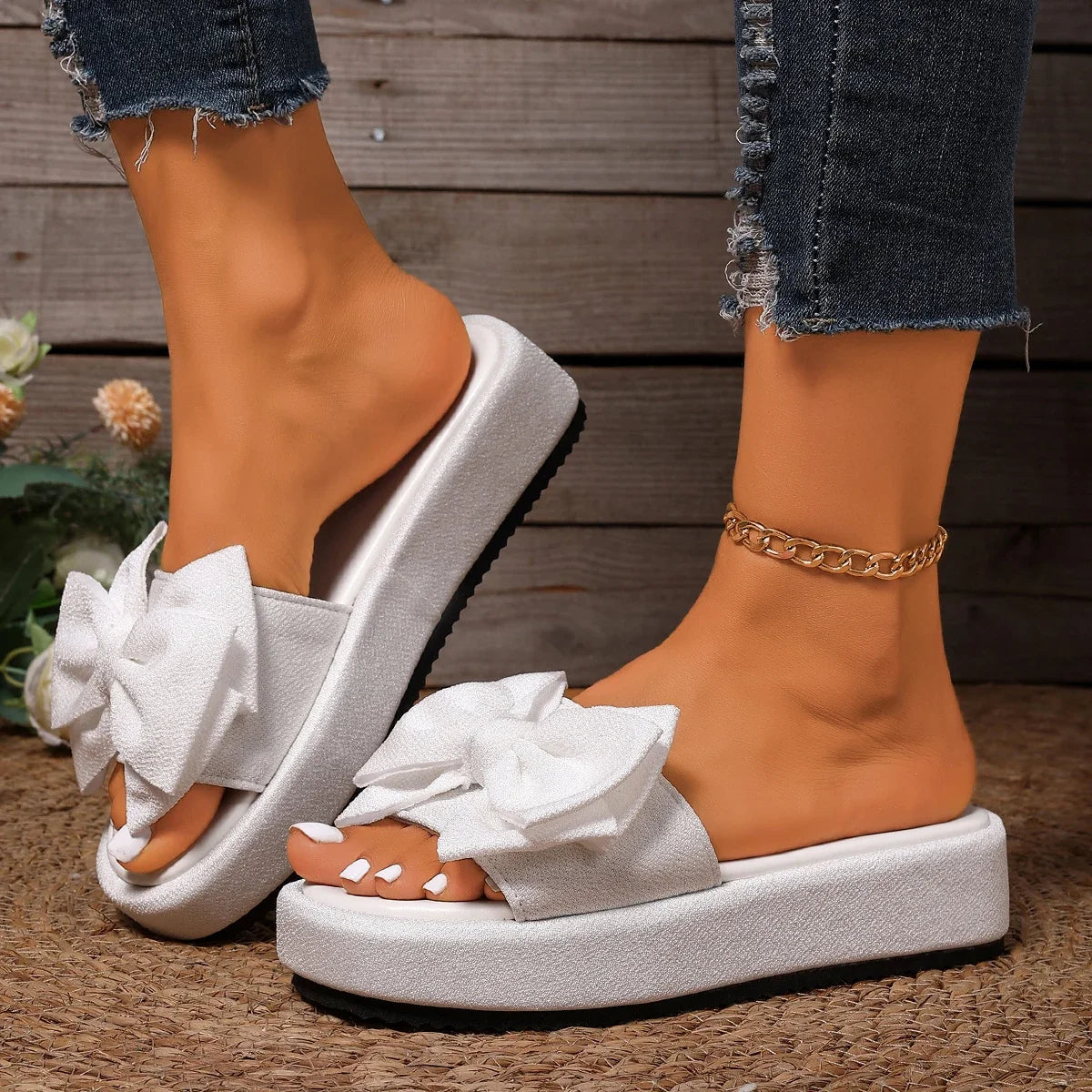Summer New Round Head Thick Bottom Comfortable Casual Slippers Fashionable Elegant Lightweight Outerwear Slippers for Women