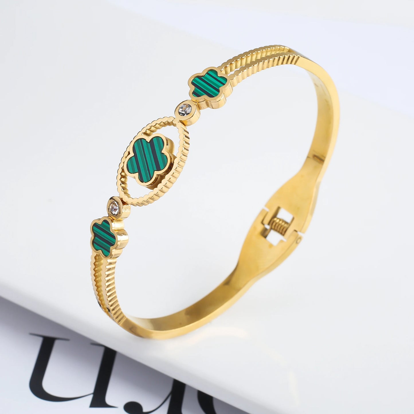 New Stainless Steel Five Leaf Flower Cuff Bracelet for Woman Fashion Gold Plated No Fade Bangle Party Jewelry Accessories Clover