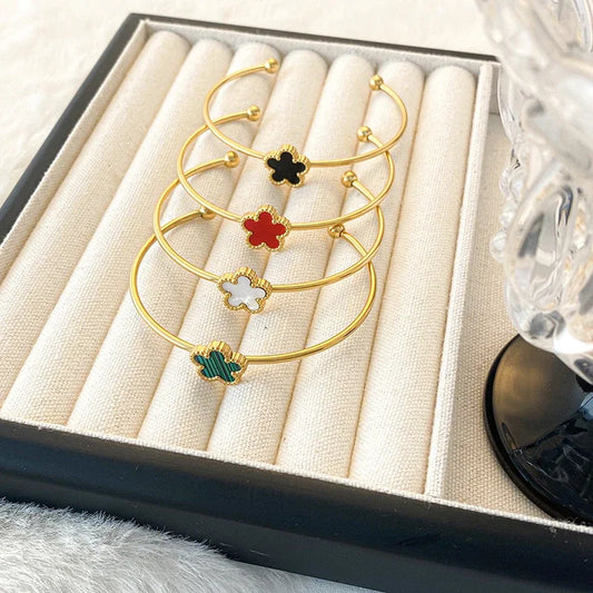 New Stainless Steel Five Leaf Flower Cuff Bracelet for Woman Fashion Gold Plated No Fade Bangle Party Jewelry Accessories Clover