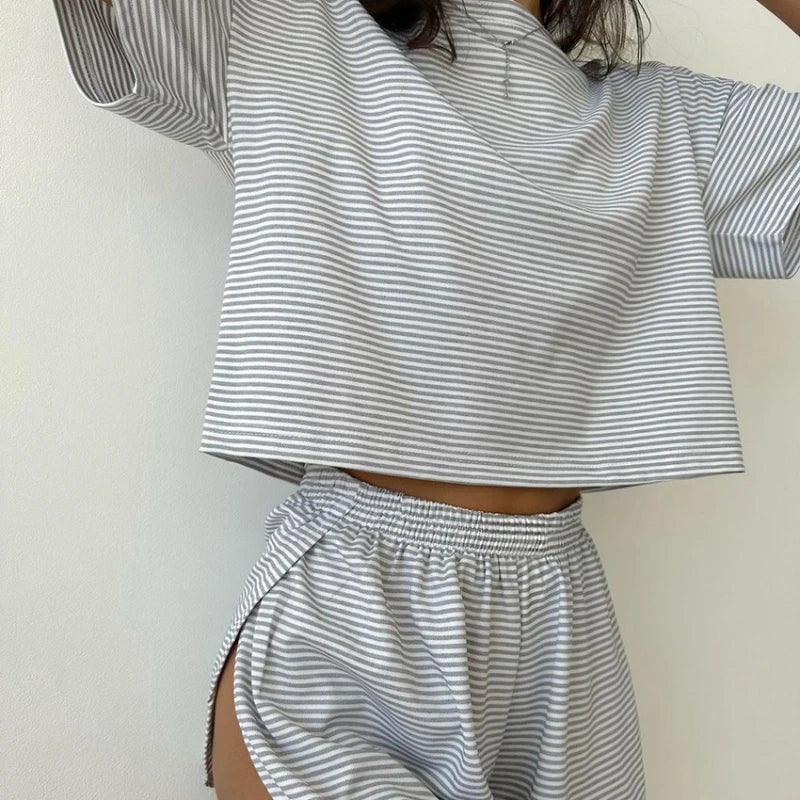 2026Autumn Knitted Striped Pajamas Loose Short-Sleeve Shorts Set Fashionable Home Wear for Women