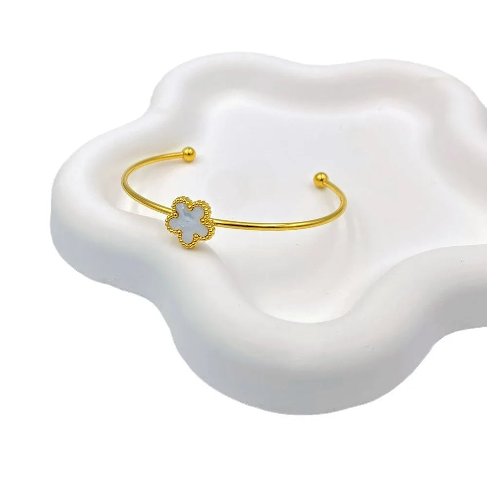 New Stainless Steel Five Leaf Flower Cuff Bracelet for Woman Fashion Gold Plated No Fade Bangle Party Jewelry Accessories Clover