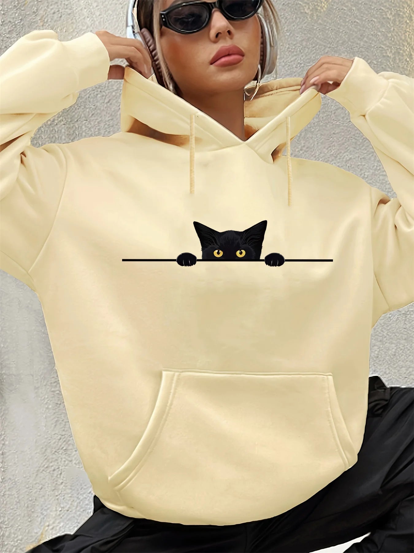 Women's autumn and winter warm loose casual pattern printed suede long sleeved hooded sweatshirt