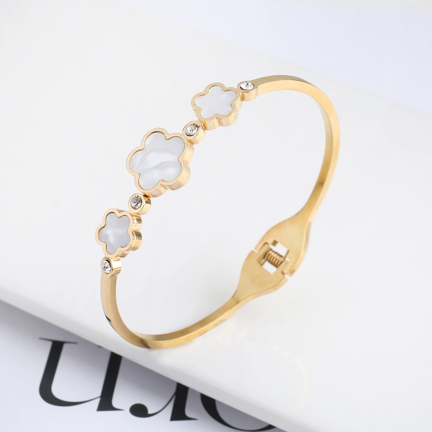 New Stainless Steel Five Leaf Flower Cuff Bracelet for Woman Fashion Gold Plated No Fade Bangle Party Jewelry Accessories Clover