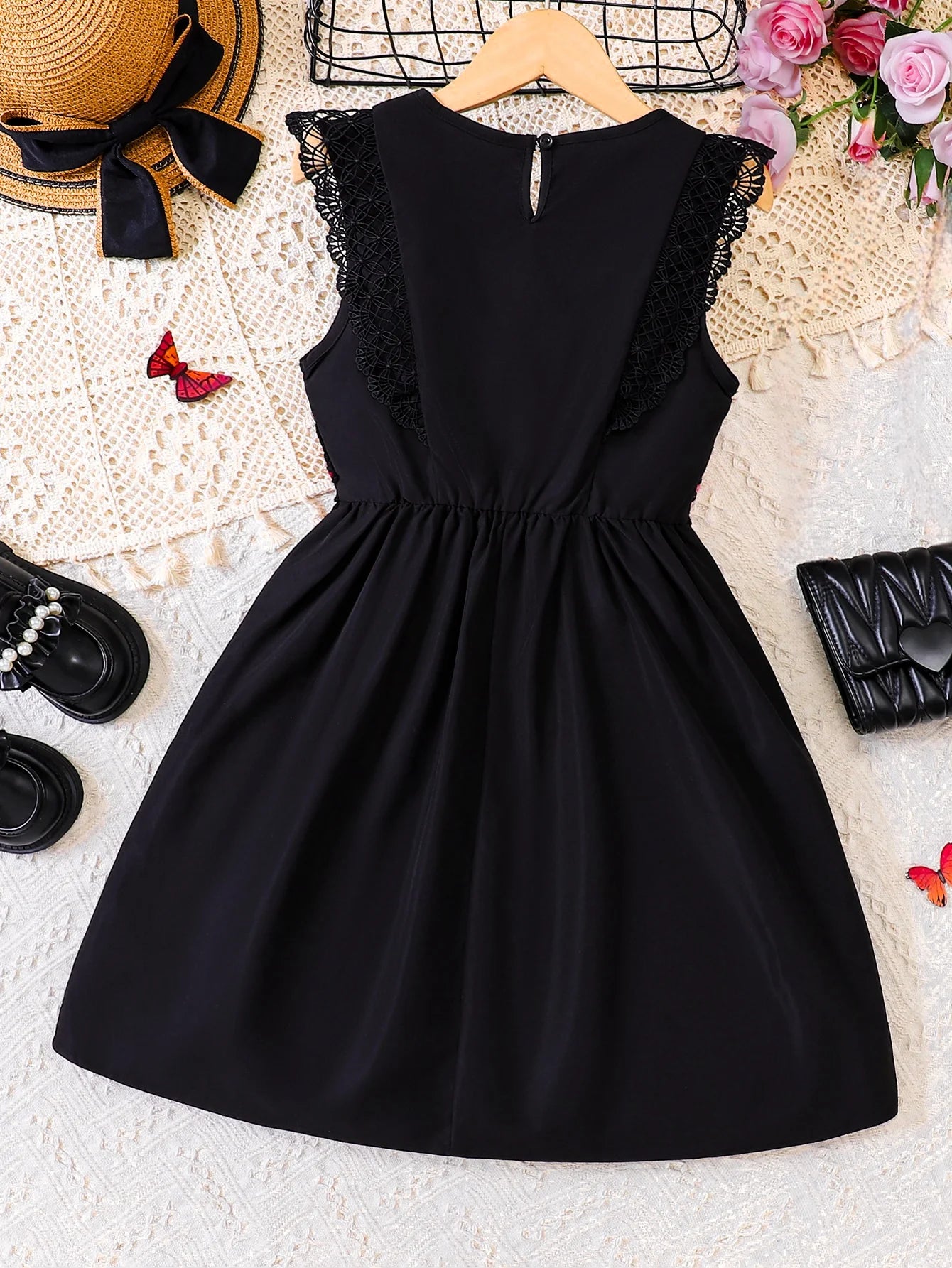 Girls' summer fashion dress: black lace splicing, colorful flower belt, elegant V-neck design