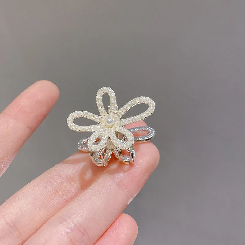 Vintage Elegant Rhinestone Pearl Note Hair Clip Luxury Clef Shape Shark Clip Women Metal Ponytail Hair Accessory Tiara New