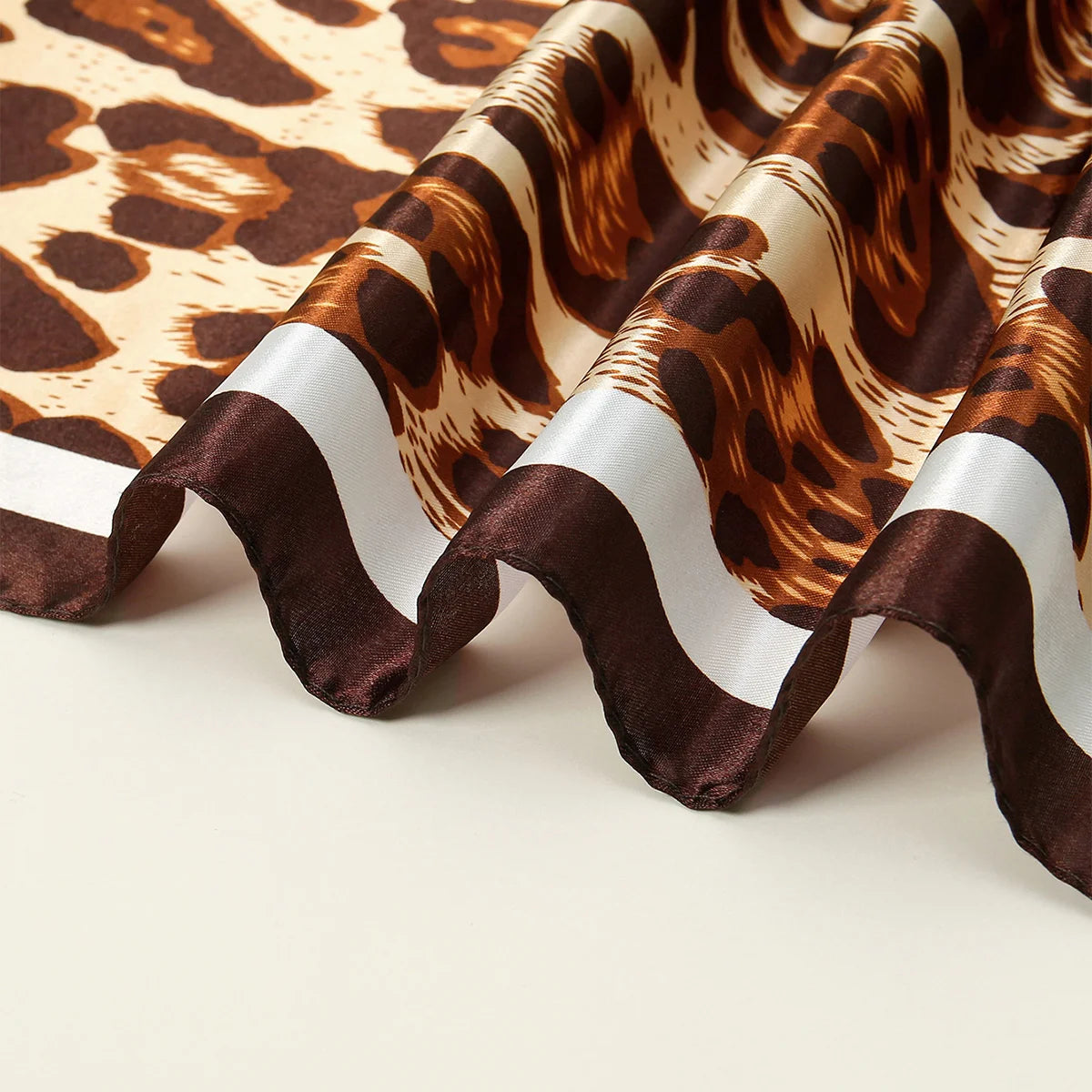90*90cm Satin Square Scarf Women Leopard Print Shawl Hair Wrap Silk Feeling Satin Neckerchief Hair Band Classics Leopard Bandana