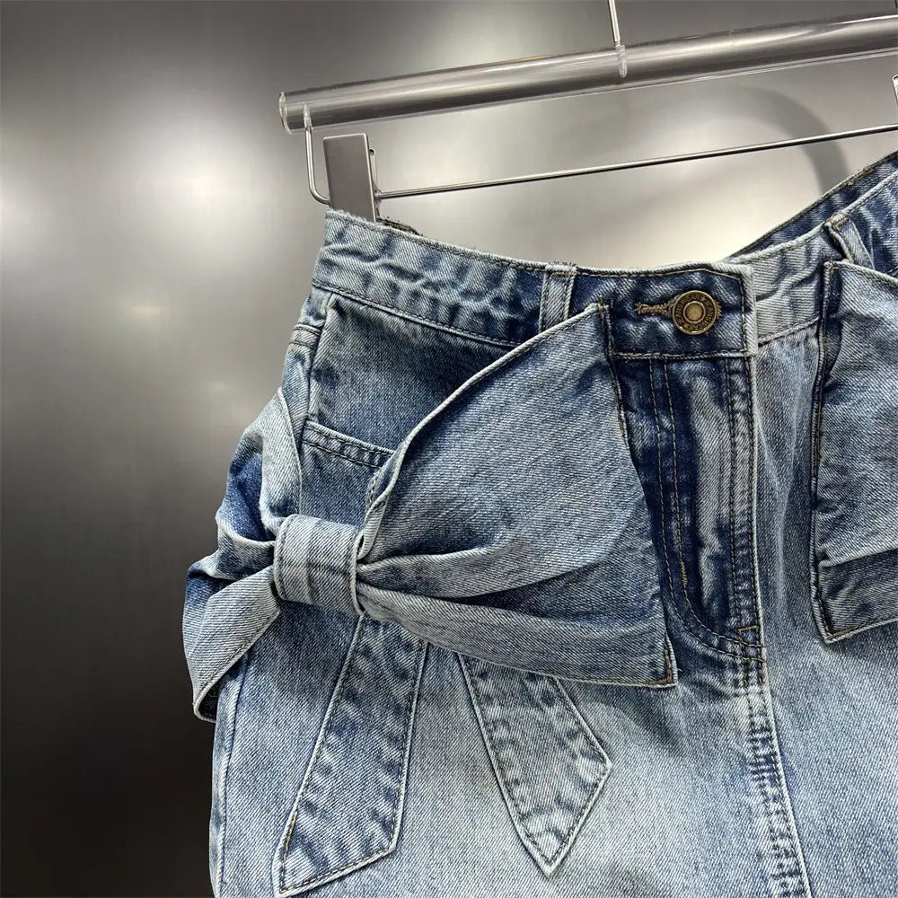 design bow denim short skirt, fashionable and spicy girl, anti slip half skirt, high waist A-line wrapped hip skirt